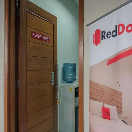 Reddoorz Plus Near Semanggi Jacarta Exterior foto