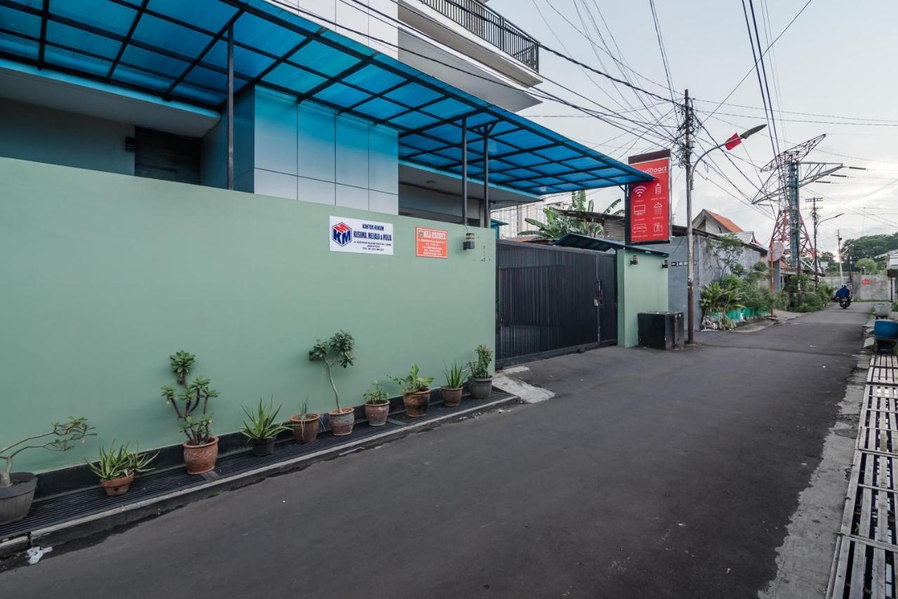 Reddoorz Plus Near Semanggi Jacarta Exterior foto